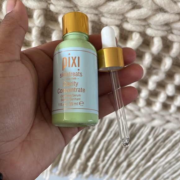PIXI Clarity Concentrate Salicylic Acid/Probiotics, 30ml/1.0fl oz & glow tonic - Picture 3 of 4